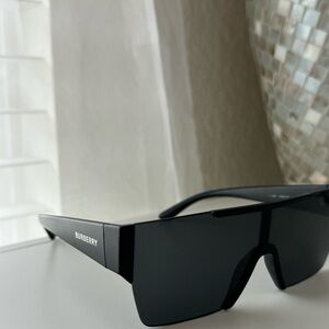 Burberry Black Sunglasses